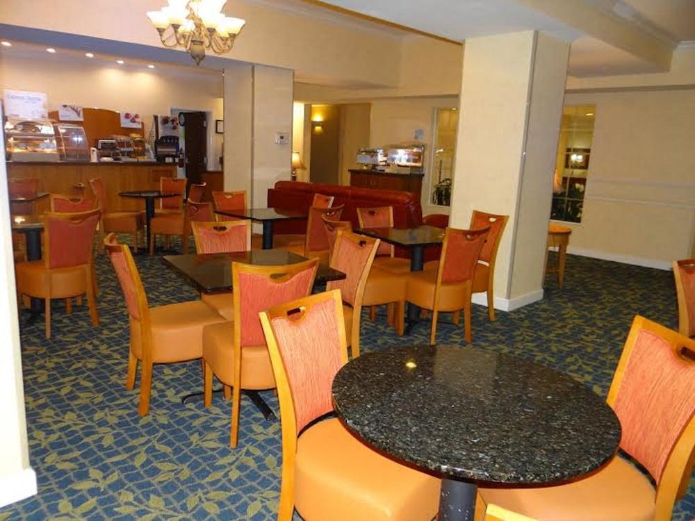 Holiday Inn Express Hotel & Suites Salisbury - Delmar By Ihg Eksteriør billede