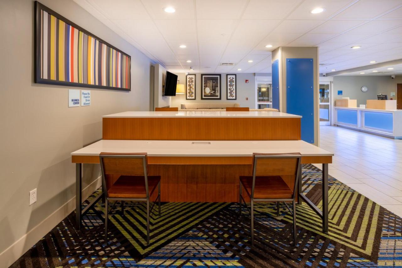 Holiday Inn Express Hotel & Suites Salisbury - Delmar By Ihg Eksteriør billede